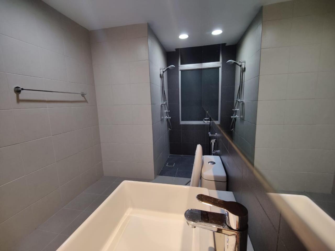 Mulberry Verve Suites Kl Mid Valley Kuala Lumpur Eksteriør billede